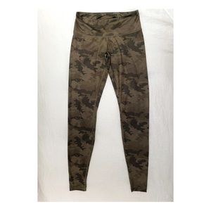Lululemon Camo Leggings 4, rare Low-Rise